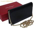 LZ13792 : 【Salvatore Ferragamo/サルヴァトーレ・フェラガモ】E22B850 588263 チェーンウォレット ミニバッグ ヴァラ カーフ ブラック レセット 瀬戸質店【中古SA】【IP】の詳細はこちらから