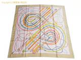 SA527515 : エルメス スカーフ カレ90 鞭とグリップ ローズ/オレンジ/ヴェールの詳細はこちらから