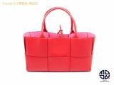 TM2112067 : BOTTEGA VENETA ボッテガヴェネタ マキシイントレチャート ザ・アルコ トートバックの詳細はこちらから