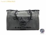 TM2205088 : CHANEL シャネル スパンコールロゴ ドーヴィルMM チェーンショルダー トートバックの詳細はこちらから