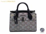 TM2209073 : LOUIS VUITTON ネオン調 モノグラムLVポップ ダミエ シティスティーマーMINI M55469の詳細はこちらから
