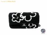 TM2302052 : CHANEL シャネル ムートン カメリア ココマーク チェーンショルダーバック AS3407 モコモコ 黒 シルバー金具の詳細はこちらから