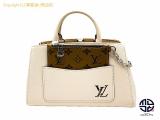 TM2303059 : LOUIS VUITTON CBg Gs NI[c }Eg[gBB nhobN M20520 2WAYV_[obN̏ڍׂ͂炩