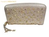 SA528030 : JIMMY CHOO ジミーチュウ クリスタル スタースタッズ フィリパ ラウンドファスナー長財布 ライトゴールドの詳細はこちらから