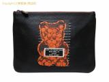SA5N1615 : コーチ GUMMY BEAR レザー クラッチバッグ F77886 ブラック/マルチ アウトレット品の詳細はこちらから