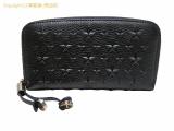 SA529244 : JIMMY CHOO ジミーチュウ エンボスドスターズ グレインレザー ラウンドファスナー長財布 FILIPA ブラックの詳細はこちらから