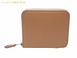 SA530714 : エルメス HERMES ラウンドファスナー財布 アザップ コンパクト シルクイン ヴォーエプソン チャイ U刻印の詳細はこちらから