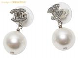 SA530879 : シャネル CHANEL CCマーク フェイクパール ピアス A36138 A22Vの詳細はこちらから