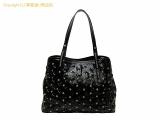 SA531057 : ジミーチュウ JIMMY CHOO パテント スタースタッズ トートバッグ ブラックの詳細はこちらから
