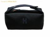 SA531276 : エルメス HERMES キャンバス ハンドポーチ ブリッド ア ブラックPM ジグザグ ブラック/ネイビーの詳細はこちらから