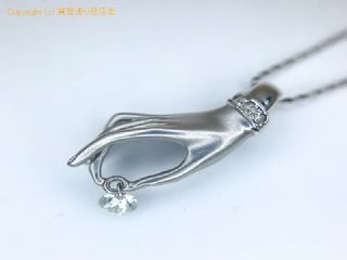 K18WG 18金ホワイトゴールド ダイヤモンド 手モチーフ ネックレス D0.11 40cm 【 TM2004165 】の基本紹介画像