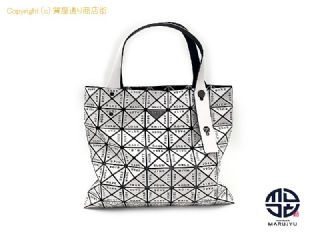 バオバオ BAOBAO ISSEY MIYAKE FOUR バオバオ イッセイミヤケ 古平正義コラボ 白 トートバック ハンドバック 【 TM2309010 】の基本紹介画像