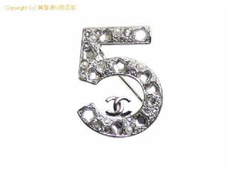 シャネル シャネル CHANEL フェイクパール/ストーン 5 ココマーク ブローチ A25P 【 SA532738 】の基本紹介画像