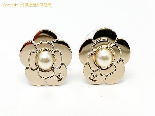 シャネル CHANEL シャネル カメリア フェイクパール ココマーク ピアス 【 TM2005158 】の基本紹介画像 シャネル CHANEL シャネル カメリア フェイクパール ココマーク ピアス 【 TM2005158 】の基本紹介画像