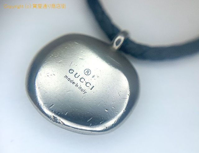 グッチ GUCCI グッチ SV925 シルバー 黒レザー チョーカー クレスト ネックレス チャーム 【 TM2008164 】のオプション紹介画像(3) グッチ GUCCI グッチ SV925 シルバー 黒レザー チョーカー クレスト ネックレス チャーム 【 TM2008164 】のオプション紹介画像(3)