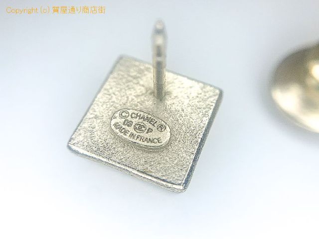 シャネル CHANEL シャネル ココマーク ピンブローチ 03P刻印 【 TM2009048 】のオプション紹介画像(2) シャネル CHANEL シャネル ココマーク ピンブローチ 03P刻印 【 TM2009048 】のオプション紹介画像(2)