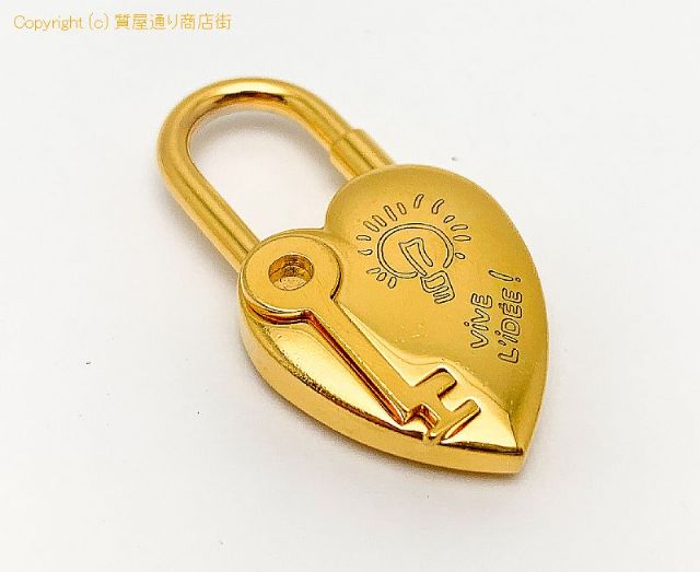 エルメス HERMES エルメス 2004 ANNEE DE LA FANTAISIE ファンタジー ハート カデナ チャーム ペンダント 【 TM2009160 】のオプション紹介画像(2) エルメス HERMES エルメス 2004 ANNEE DE LA FANTAISIE ファンタジー ハート カデナ チャーム ペンダント 【 TM2009160 】のオプション紹介画像(2)