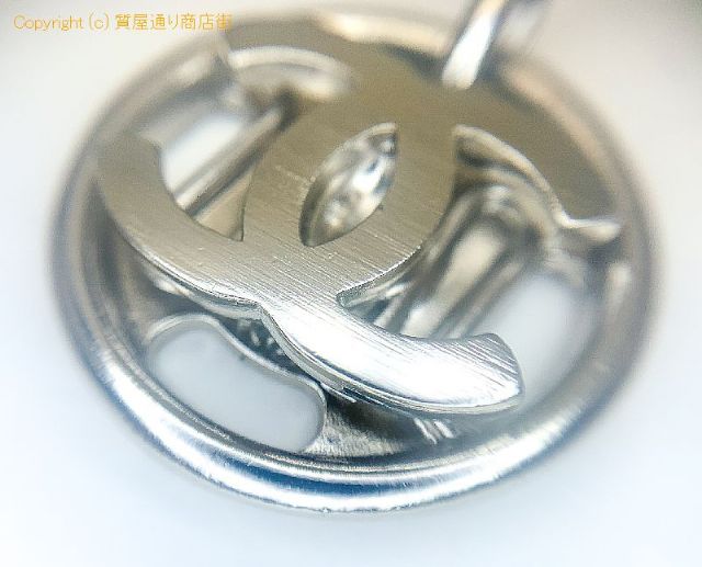 シャネル CHANEL シャネル ココマーク ペンダント チャーム 03A 【 TM2009176 】のオプション紹介画像(4) シャネル CHANEL シャネル ココマーク ペンダント チャーム 03A 【 TM2009176 】のオプション紹介画像(4)