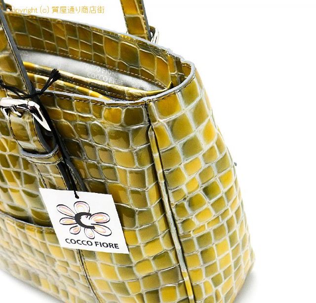 COCCO FIORE コッコフィオーレ エナメルレザー トートバック 【 TM2106075 】のオプション紹介画像(3) COCCO FIORE コッコフィオーレ エナメルレザー トートバック 【 TM2106075 】のオプション紹介画像(3)