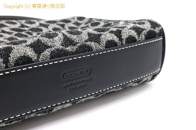 コーチ コーチ ミニシグネチャー ポーチ 【 TM2107042 】のオプション紹介画像(2) コーチ コーチ ミニシグネチャー ポーチ 【 TM2107042 】のオプション紹介画像(2)
