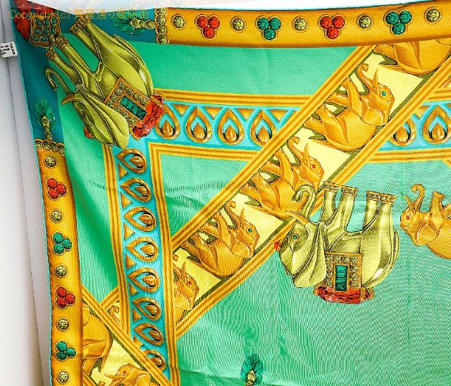 カルティエ カルティエ  スカーフ 【 TM2206030 】のオプション紹介画像(1) カルティエ カルティエ  スカーフ 【 TM2206030 】のオプション紹介画像(1)