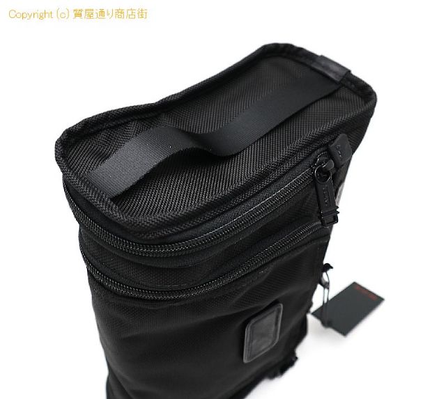TUMI TUMI トゥミ ハンギング トラベル キット トラベルポーチ 22191DH 【 TM2207073 】のオプション紹介画像(2) TUMI TUMI トゥミ ハンギング トラベル キット トラベルポーチ 22191DH 【 TM2207073 】のオプション紹介画像(2)