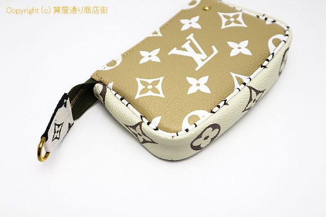 ルイ ヴィトン モノグラムジャイアント LOUIS VUITTON モノグラムジャイアント ミニポシェットアクセソワール M67579 【 TM2209060 】のオプション紹介画像(5) ルイ ヴィトン モノグラムジャイアント LOUIS VUITTON モノグラムジャイアント ミニポシェットアクセソワール M67579 【 TM2209060 】のオプション紹介画像(5)