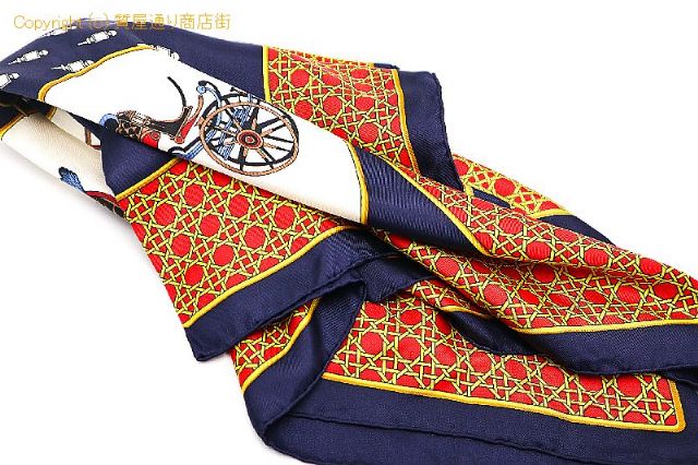 セリーヌ CEINE  セリーヌ シルク スカーフ ※タグなし 【 TM2302056 】のオプション紹介画像(4) セリーヌ CEINE  セリーヌ シルク スカーフ ※タグなし 【 TM2302056 】のオプション紹介画像(4)