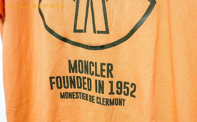 モンクレール MONCLER モンクレール オレンジ ロゴ Tシャツ 半袖 メンズ 服 アパレル サイズS 【 TM2306123 】のオプション紹介画像(1) モンクレール MONCLER モンクレール オレンジ ロゴ Tシャツ 半袖 メンズ 服 アパレル サイズS 【 TM2306123 】のオプション紹介画像(1)