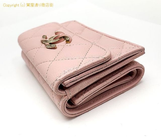 シャネル CHANEL シャネル キャビア マトラッセ ココマーク スモール三つ折り財布 AP0949 スモールフラップウォレット サイフ 【 TM2307114 】のオプション紹介画像(1) シャネル CHANEL シャネル キャビア マトラッセ ココマーク スモール三つ折り財布 AP0949 スモールフラップウォレット サイフ 【 TM2307114 】のオプション紹介画像(1)