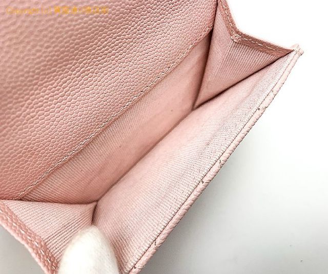 シャネル CHANEL シャネル キャビア マトラッセ ココマーク スモール三つ折り財布 AP0949 スモールフラップウォレット サイフ 【 TM2307114 】のオプション紹介画像(5) シャネル CHANEL シャネル キャビア マトラッセ ココマーク スモール三つ折り財布 AP0949 スモールフラップウォレット サイフ 【 TM2307114 】のオプション紹介画像(5)
