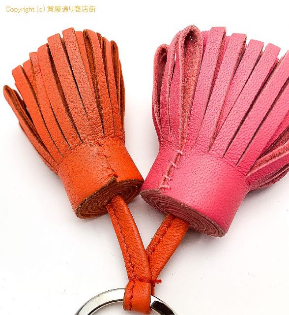 エルメス HERMES エルメス カルメン ウノドス タッセル フリンジ バックチャーム キーホルダー キーリング オレンジ ピンク 【 TM2309126 】のオプション紹介画像(2) エルメス HERMES エルメス カルメン ウノドス タッセル フリンジ バックチャーム キーホルダー キーリング オレンジ ピンク 【 TM2309126 】のオプション紹介画像(2)