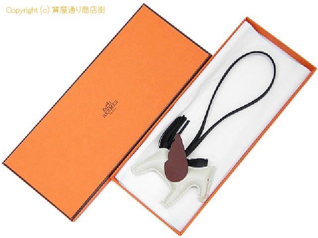 エルメス エルメス HERMES バッグチャーム ペガサス ロデオPM クレ/ブラック/ルージュアッシュ B刻印 【 SA532226 】のオプション紹介画像(2) エルメス エルメス HERMES バッグチャーム ペガサス ロデオPM クレ/ブラック/ルージュアッシュ B刻印 【 SA532226 】のオプション紹介画像(2)