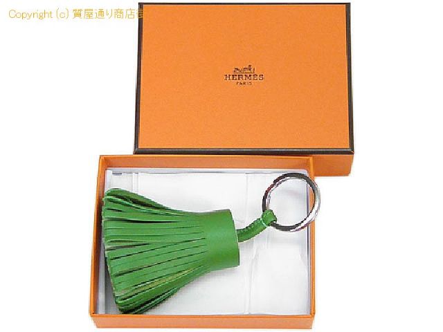 エルメス エルメス HERMES キーリング カルメン トリコロール ヴェールユッカ/ヴェールクリケット/モーヴペール 【 SA532529 】のオプション紹介画像(4) エルメス エルメス HERMES キーリング カルメン トリコロール ヴェールユッカ/ヴェールクリケット/モーヴペール 【 SA532529 】のオプション紹介画像(4)